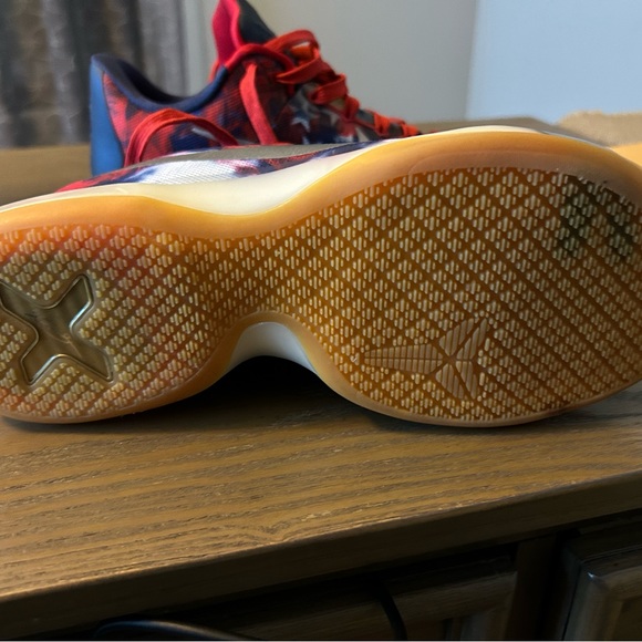 2015 Nike Kobe 10 July 4th special edition. Never worn. Size 9 - Picture 5 of 7
